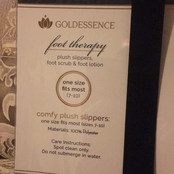 🐾 NWT Goldessence Foot Therapy Gift Set - Picture 5 of 8